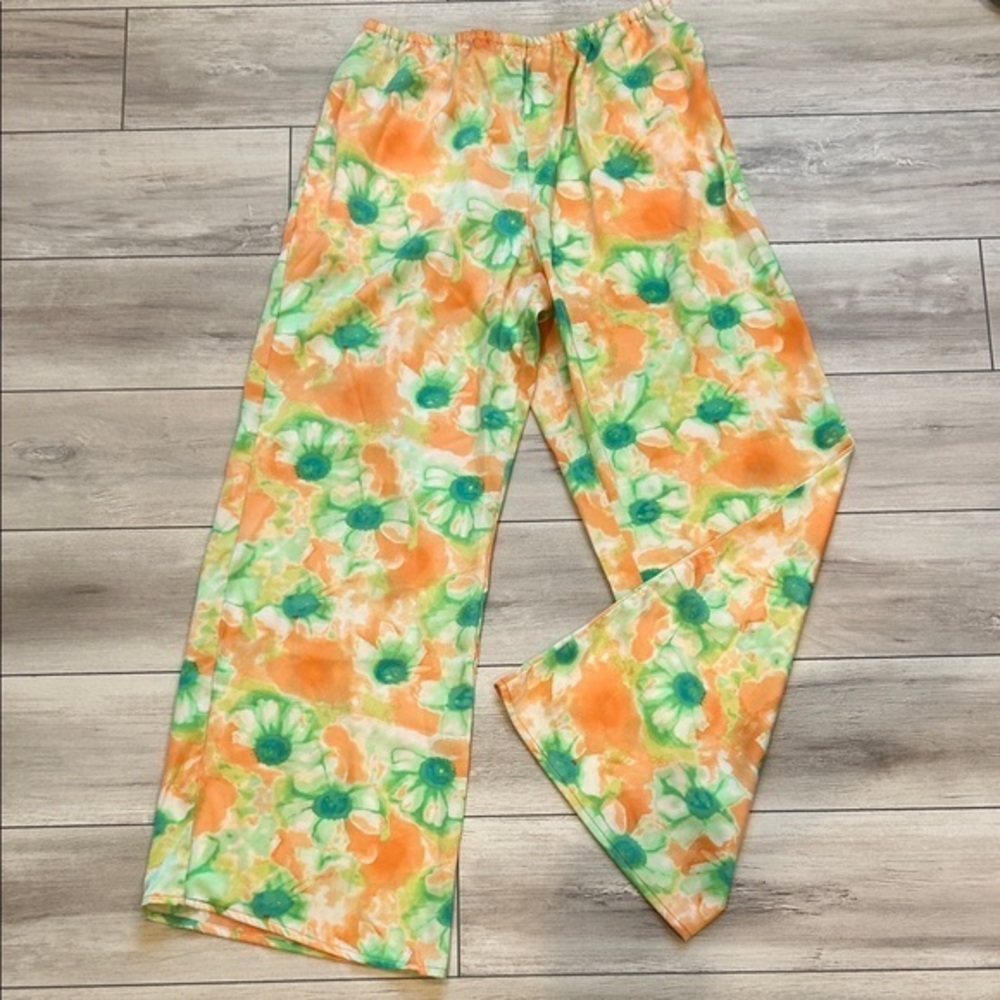 Urban Outfitters wide leg elastic waist retro flower print pants size large